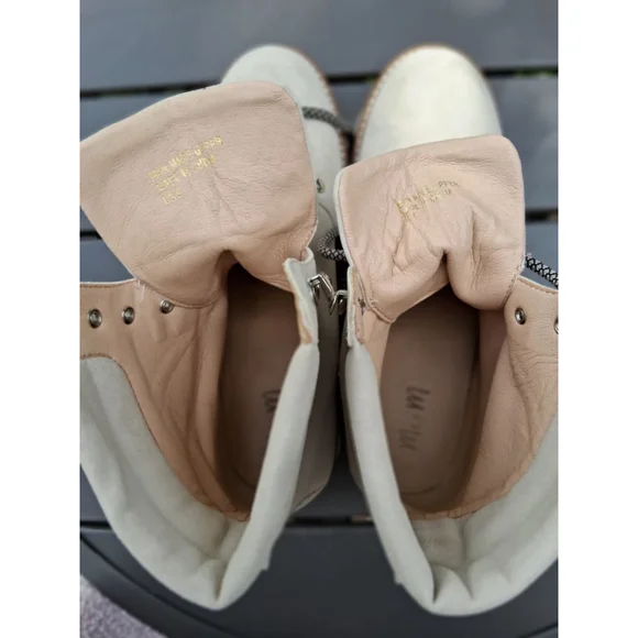 mi.im Beige Lace Up Boots with Black Laces US 9 MILITARY Winter Lug Heel EUC - Picture 8 of 11